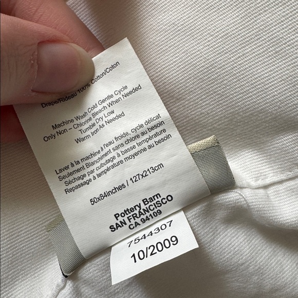 Pottery Barn Set of 2 (4) Curtains - Picture 6 of 7